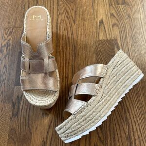 FINAL SALE Marc Fisher Robbyn Gold Wedge Espadrille Sandals, size 9 (NWT)